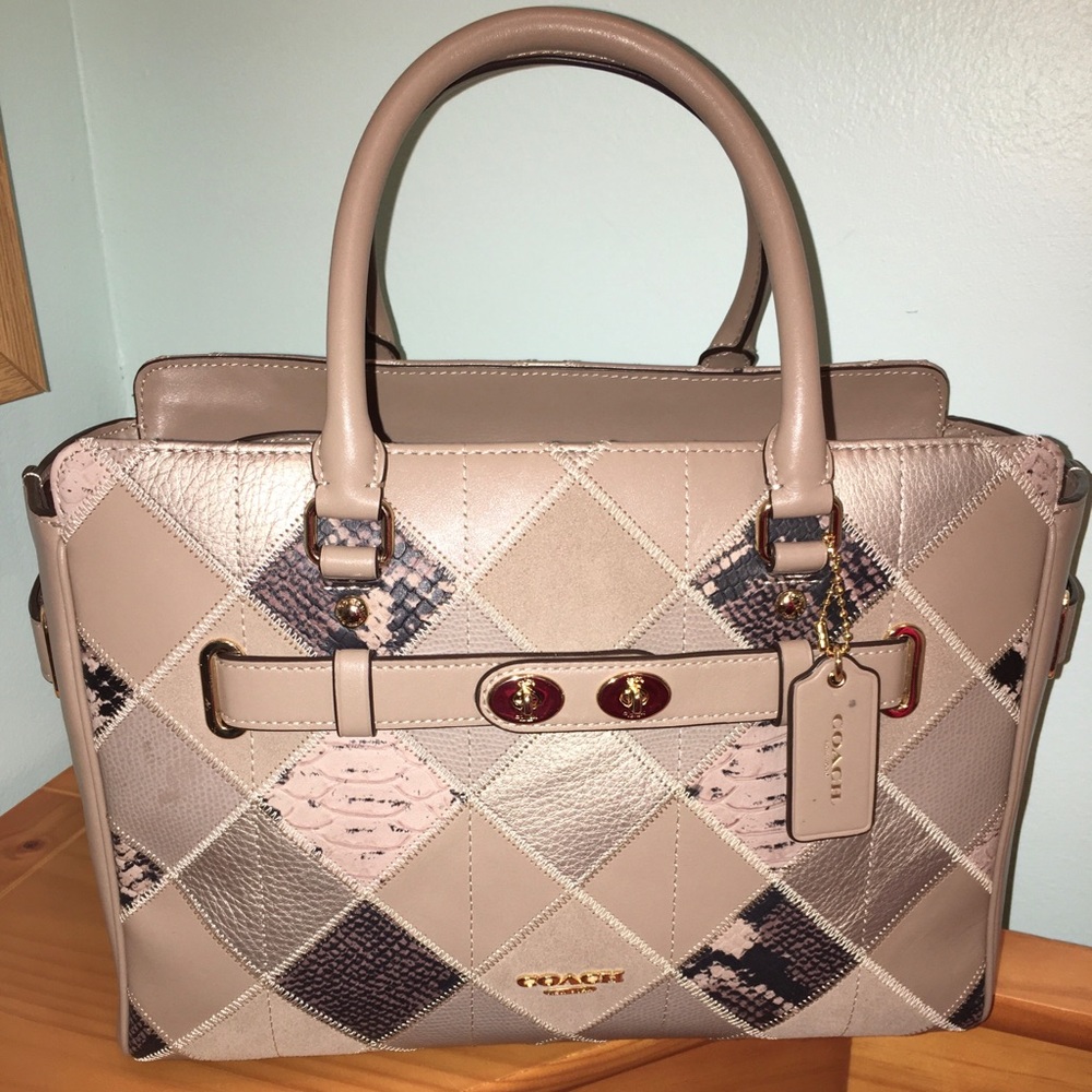 ⭐️⭐️ 2X HP⭐️⭐️ NWT 💯% Authentic Coach Blake Exotic Patchwork Satchel